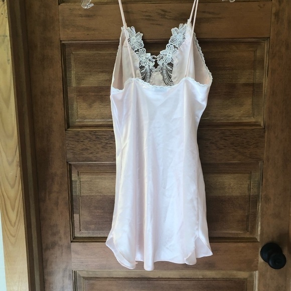 Pollinaise/ vintage/ short nightie/ size s/ light pink with rose embellishments - Picture 6 of 7